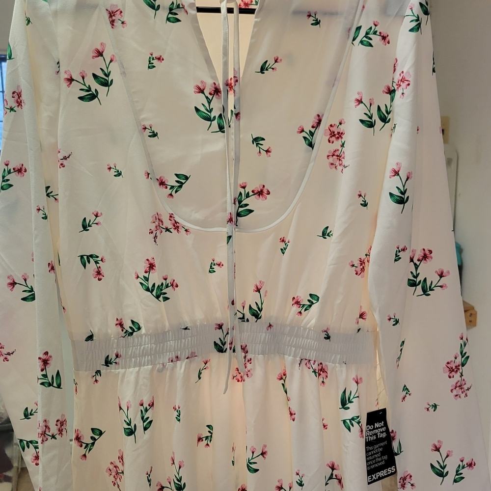 Express Floral Print Long Sleeves Size S
